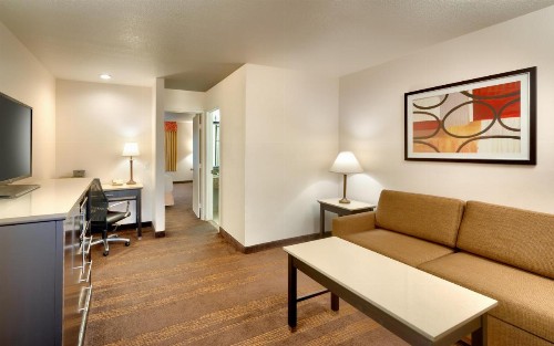Cortona Inn and Suites Anaheim Resort - image 30