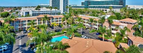 Cortona Inn and Suites Anaheim Resort - image 32