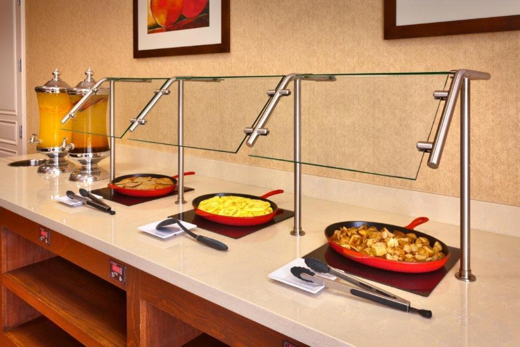 Cortona Inn and Suites Anaheim Resort - image 5