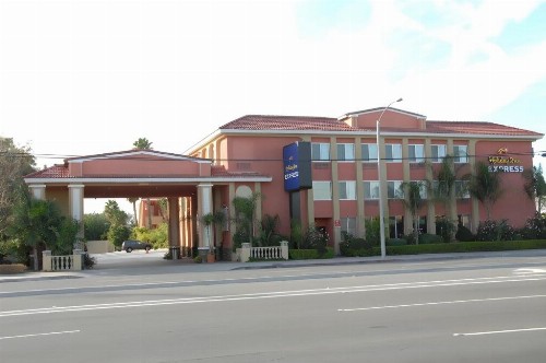 Holiday Inn Express - Anaheim West - image 19