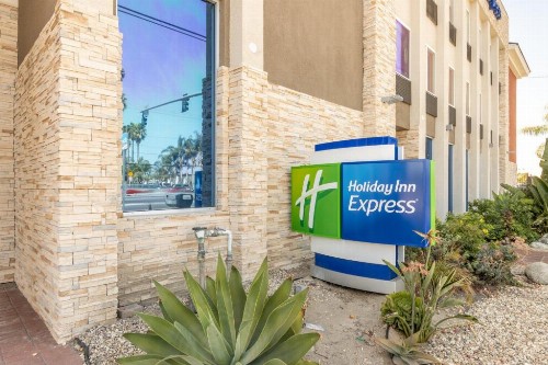 Holiday Inn Express - Anaheim West - image 23