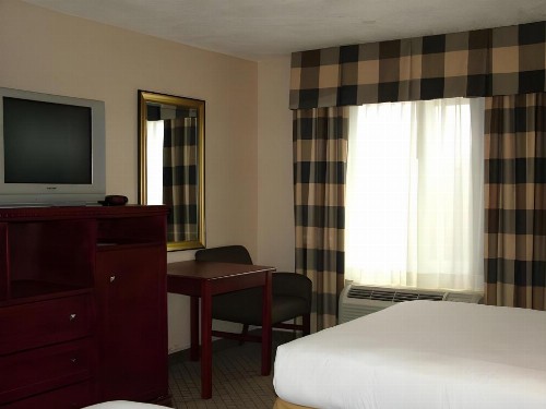 Holiday Inn Express - Anaheim West - image 36