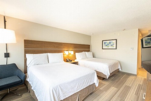 Holiday Inn Express - Anaheim West - image 40