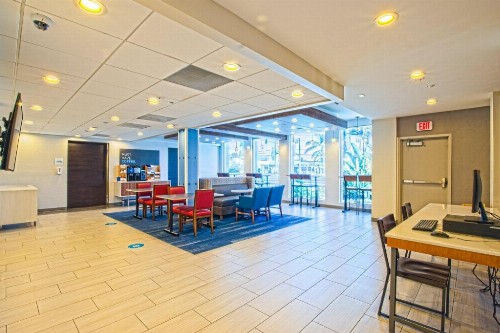 Holiday Inn Express - Anaheim West - image 8