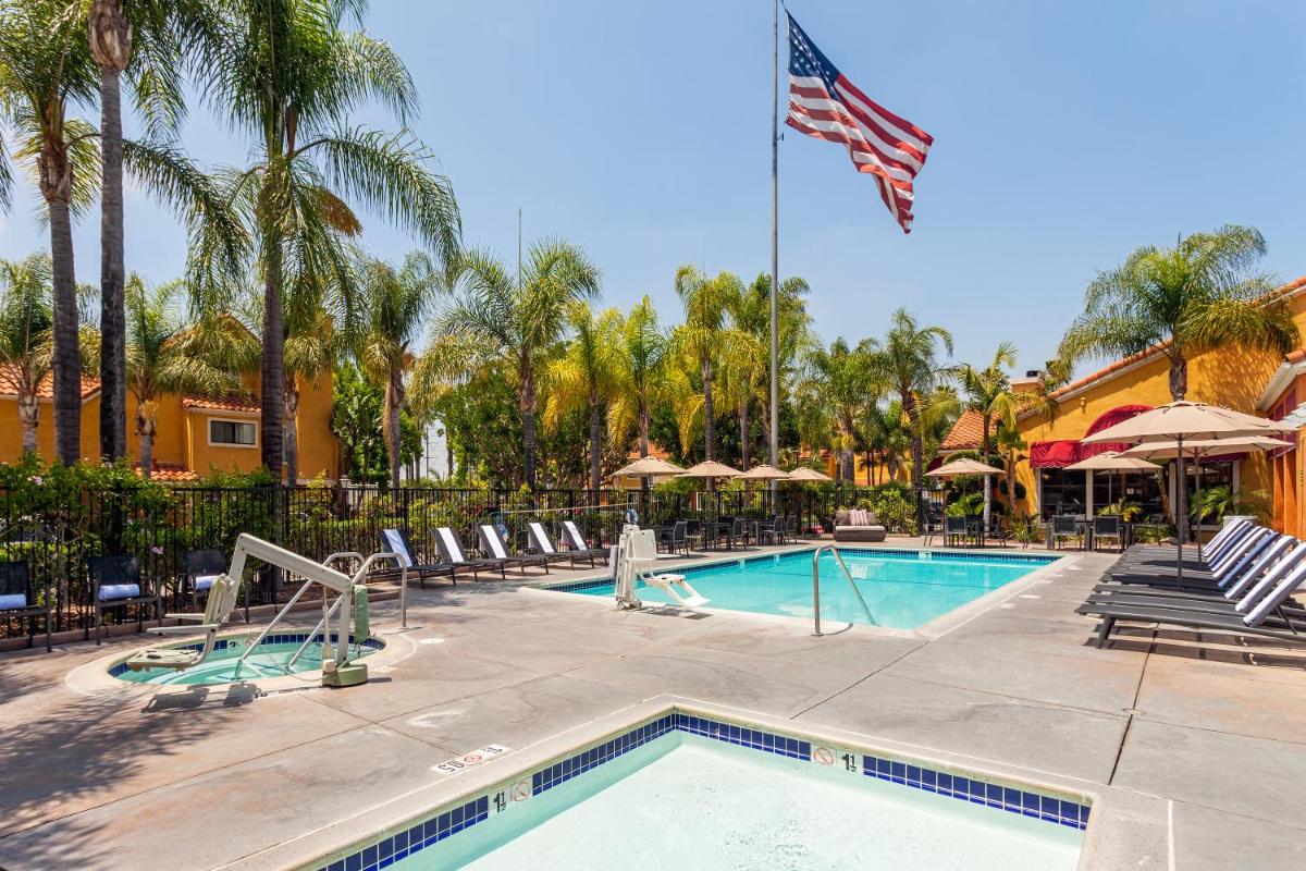 Clementine Hotel & Suites Anaheim - image 2