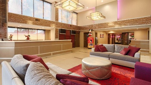 Best Western Plus Park Place Inn - Mini Suites - image 14