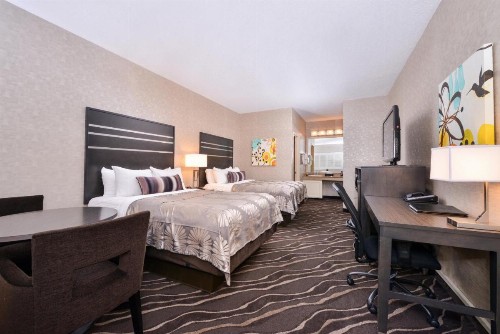 Best Western Plus Park Place Inn - Mini Suites - image 28