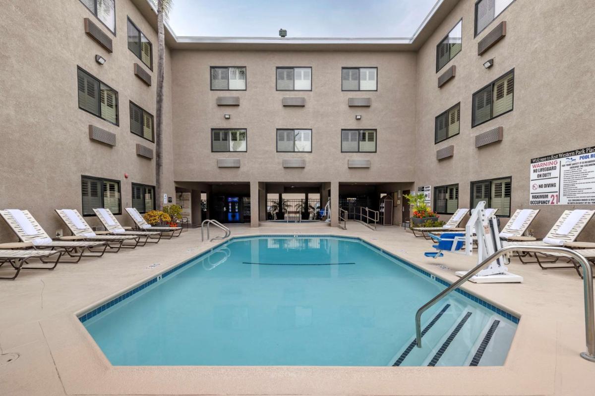 Best Western Plus Park Place Inn - Mini Suites - image 5