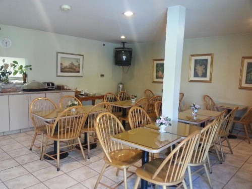 Motel 6 - Anaheim Hills CA - image 20