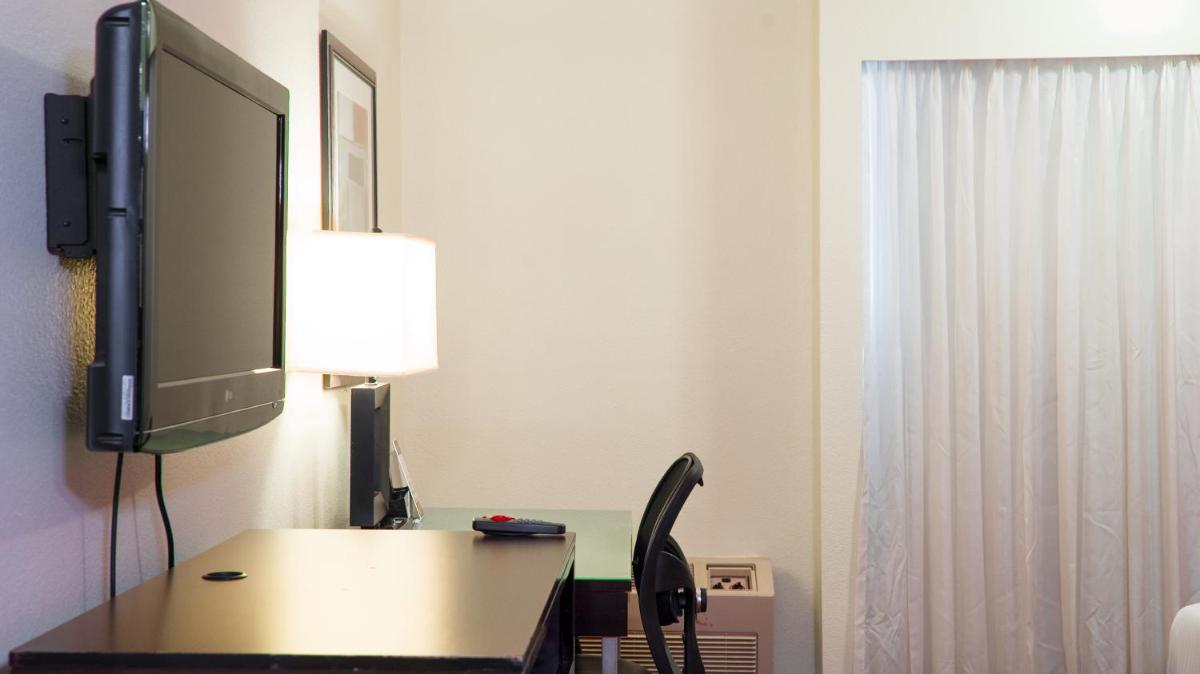 Motel 6 - Anaheim Hills CA - image 3