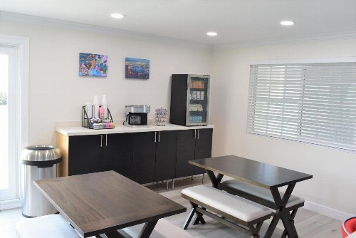 Signature Anaheim Maingate - image 19
