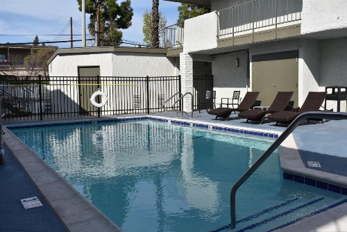 Signature Anaheim Maingate - image 25