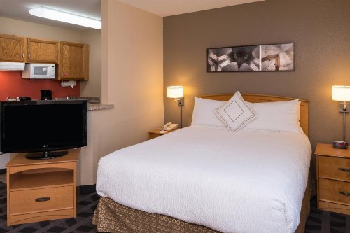 TownePlace Suites by Marriott Anaheim Maingate Near Angel Stadium - image 10