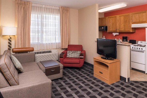 TownePlace Suites by Marriott Anaheim Maingate Near Angel Stadium - image 11