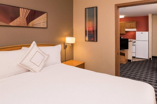 TownePlace Suites by Marriott Anaheim Maingate Near Angel Stadium - image 13