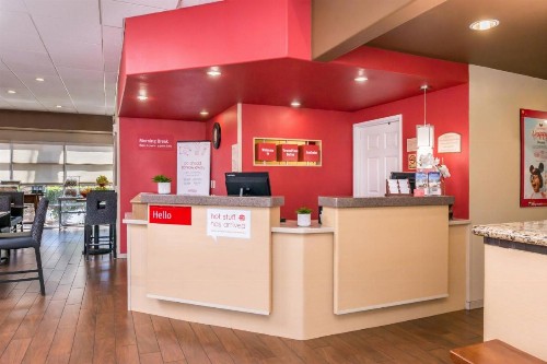 TownePlace Suites by Marriott Anaheim Maingate Near Angel Stadium - image 5