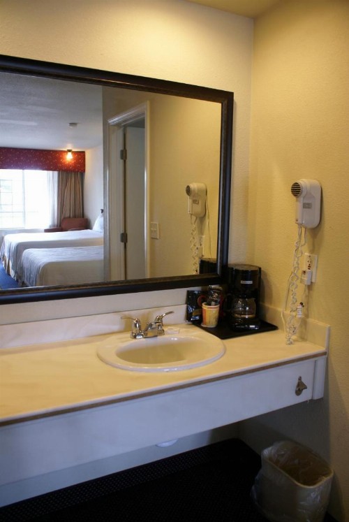 Anaheim Express Inn Maingate - image 24
