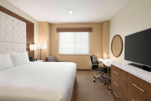 Wyndham Anaheim - image 11