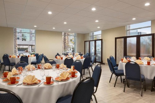Wyndham Anaheim - image 22