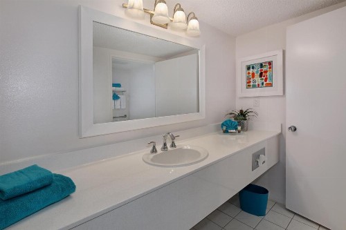 Anaheim Hotel - image 13