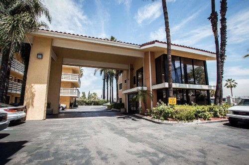 Studio 6-Anaheim CA - image 11