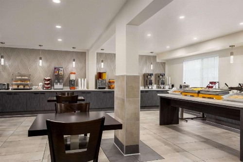 Travelodge by Wyndham Anaheim Convention Center - image 46