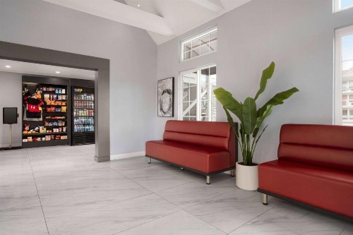 Travelodge by Wyndham Anaheim Convention Center - image 6