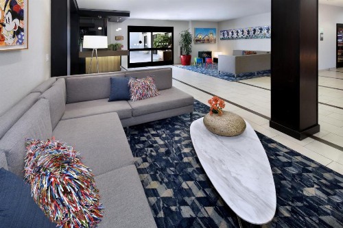 Holiday Inn Hotel & Suites Anaheim an IHG Hotel - image 11