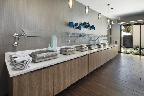 Holiday Inn Hotel & Suites Anaheim an IHG Hotel - image 13
