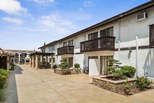 The Lemon Tree Hotel - image 43