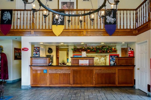 Castle Inn and Suites Anaheim - image 38