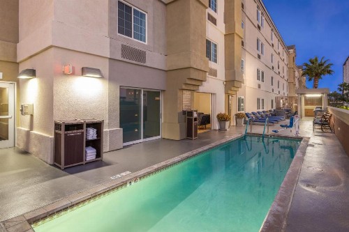 Candlewood Suites Anaheim - Resort Area an IHG Hotel - image 35
