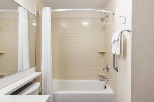 Candlewood Suites Anaheim - Resort Area an IHG Hotel - image 38