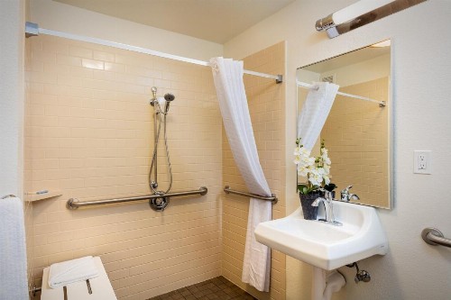 Candlewood Suites Anaheim - Resort Area an IHG Hotel - image 8