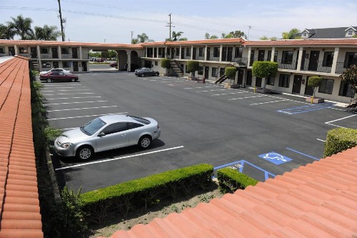 Best Budget Inn Anaheim - image 13