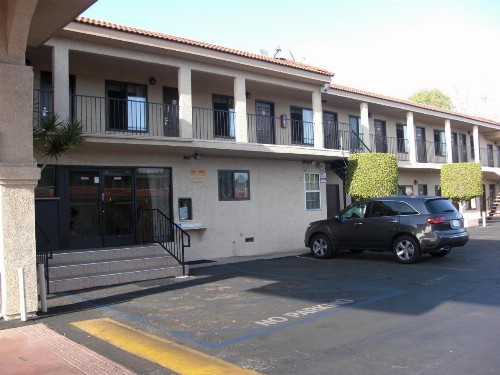 Best Budget Inn Anaheim - image 14