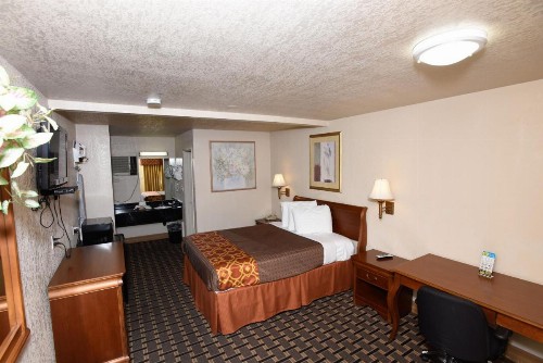 Best Budget Inn Anaheim - image 15