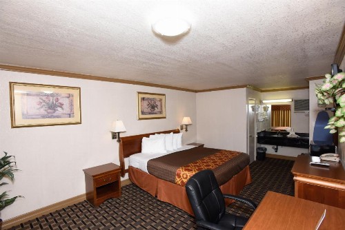 Best Budget Inn Anaheim - image 18
