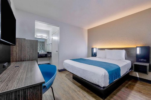 Motel 6-Anaheim CA - Fullerton East - image 23