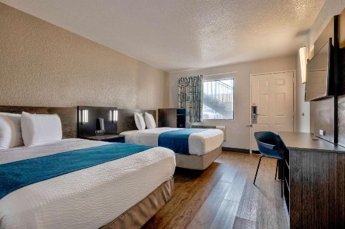 Motel 6-Anaheim CA - Fullerton East - image 5