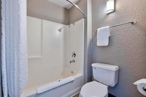 Motel 6-Anaheim CA - Fullerton East - image 9