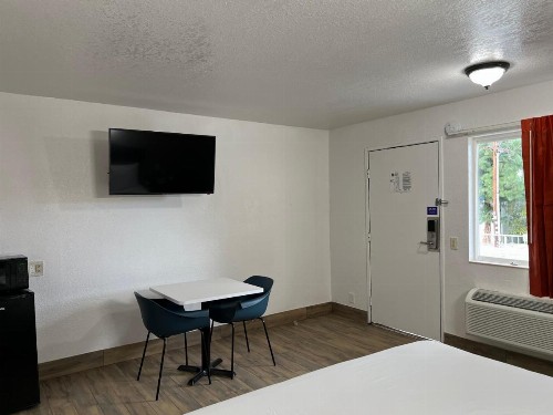 Motel 6-Orange CA - Anaheim - image 29
