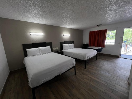Motel 6-Orange CA - Anaheim - image 44