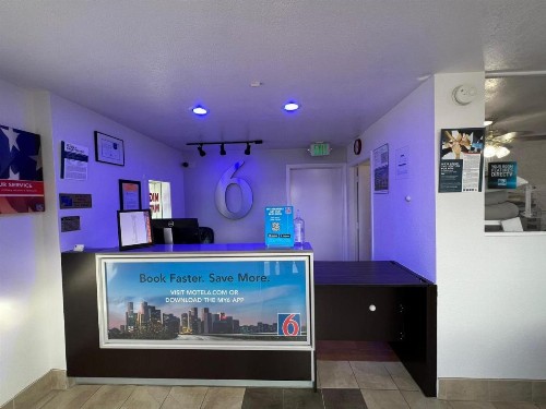Motel 6-Orange CA - Anaheim - image 46