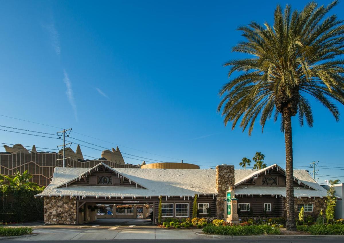 Alpine Inn near Convention Center and the Park - image 7