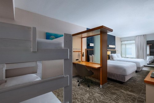 Springhill Suites by Marriott Anaheim Maingate - image 2