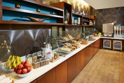 SpringHill Suites by Marriott at Anaheim Resort Area/Convention Center - image 16