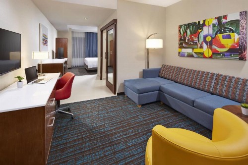 SpringHill Suites by Marriott at Anaheim Resort Area/Convention Center - image 6