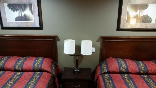 Anaheim Lodge - image 10