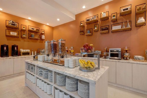 Hilton Garden Inn Anaheim Resort - image 44
